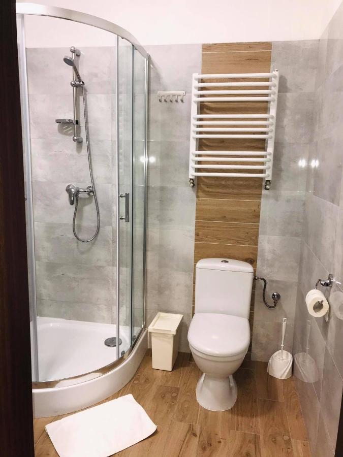 Astral Lejlighedshotel Raszyn Eksteriør billede