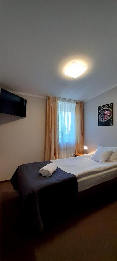 Astral Lejlighedshotel Raszyn Eksteriør billede